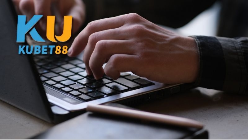 Yêu cầu về địa chỉ email và số điện thoại